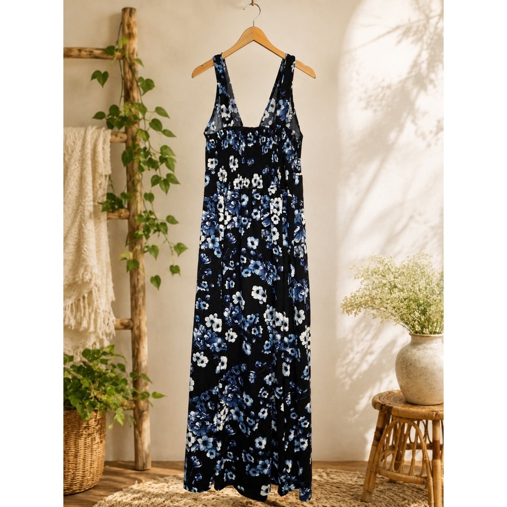 Blue Floral Smocked Maxi Dress Sleeveless Cottagecore Boho Stretch G/L Vacation